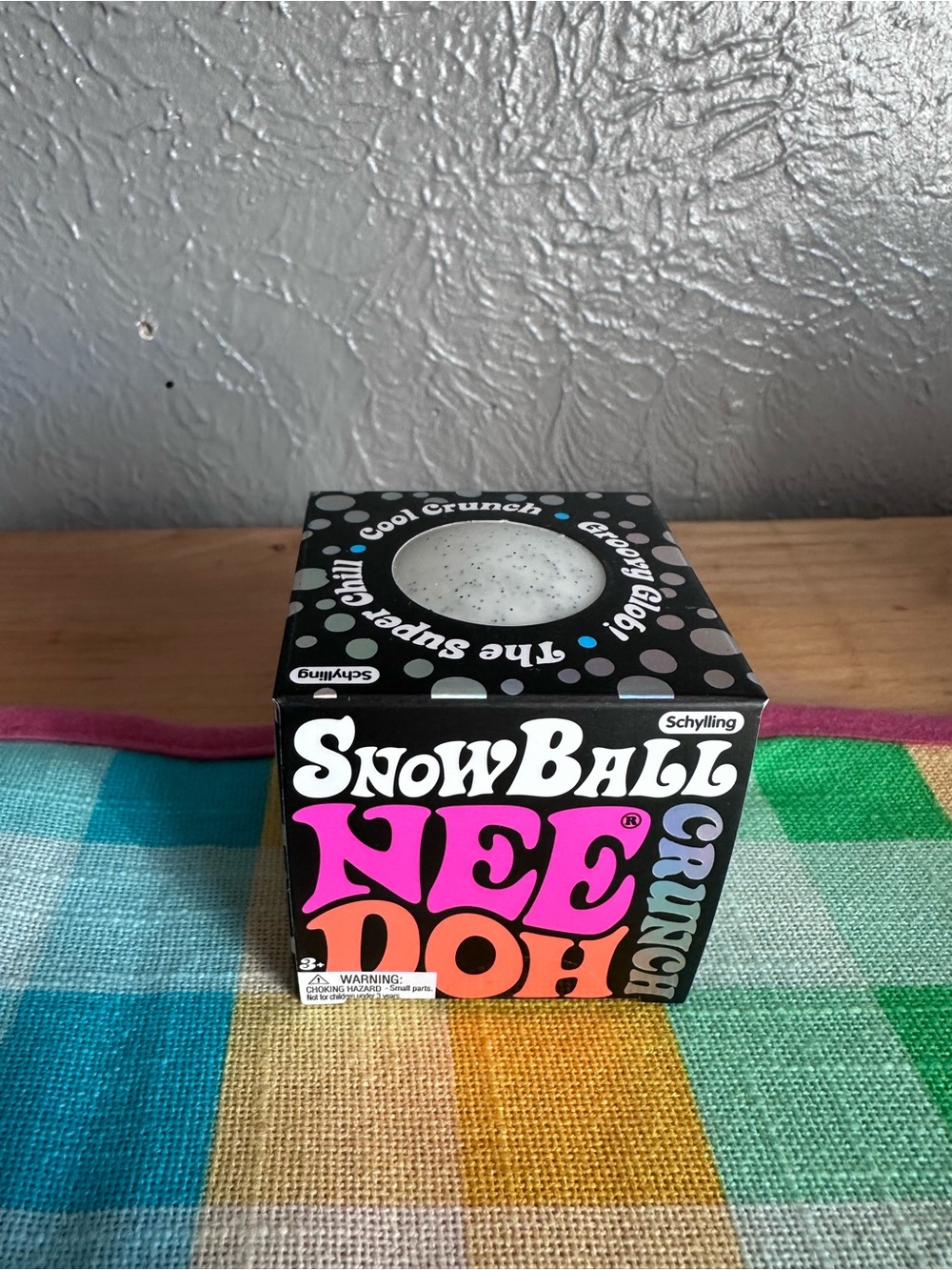 Authentic SnowBall NeeDoh Crunch Sensory Ball - White